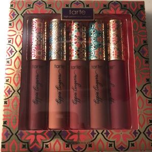 Tarte Lippie Lingerie set
